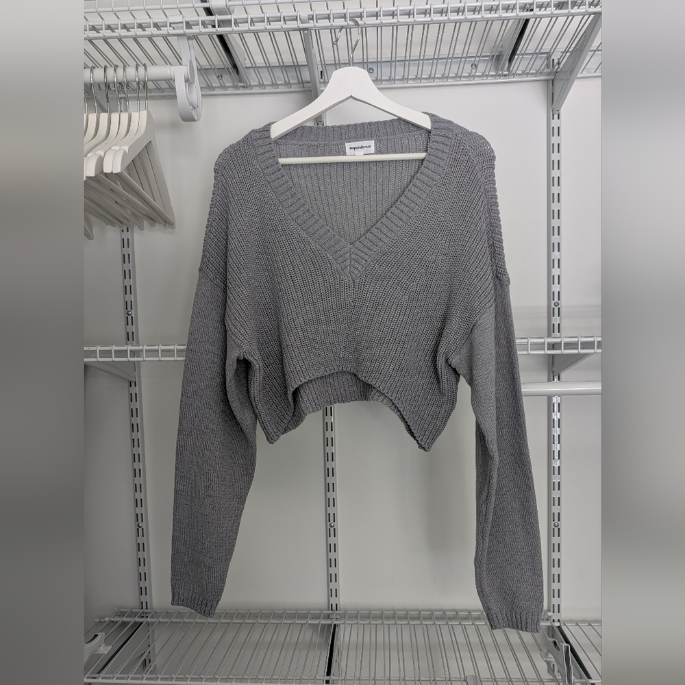 Superdown gray cropped sweater